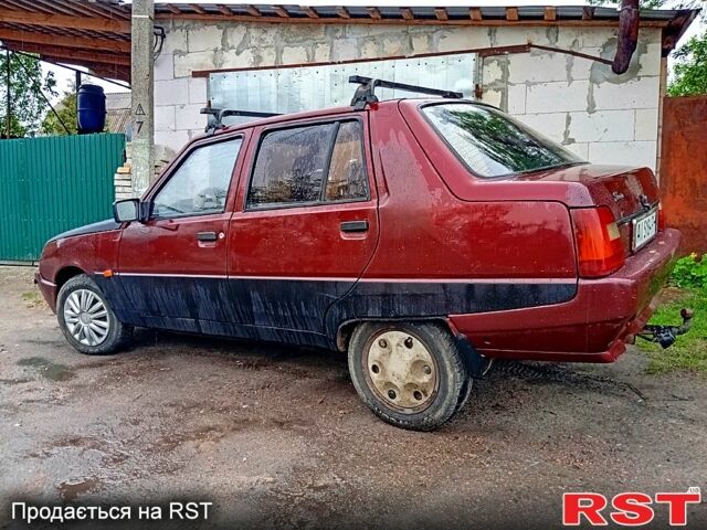 Червоний ЗАЗ Славута, об'ємом двигуна 1.2 л та пробігом 180 тис. км за 800 $, фото 7 на Automoto.ua