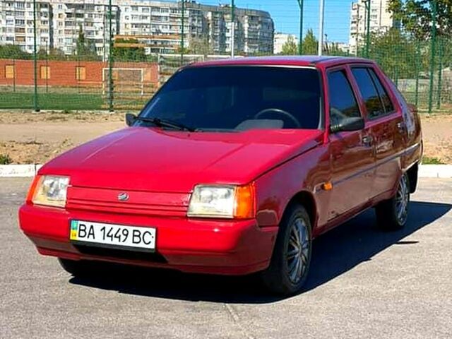 Червоний ЗАЗ Славута, об'ємом двигуна 1.2 л та пробігом 100 тис. км за 1250 $, фото 1 на Automoto.ua