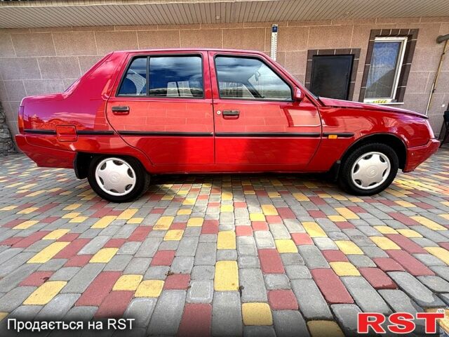 Красный ЗАЗ Славута, объемом двигателя 1.2 л и пробегом 31 тыс. км за 1500 $, фото 6 на Automoto.ua
