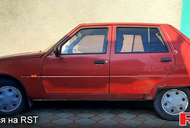 Красный ЗАЗ Славута, объемом двигателя 1.2 л и пробегом 137 тыс. км за 1100 $, фото 1 на Automoto.ua