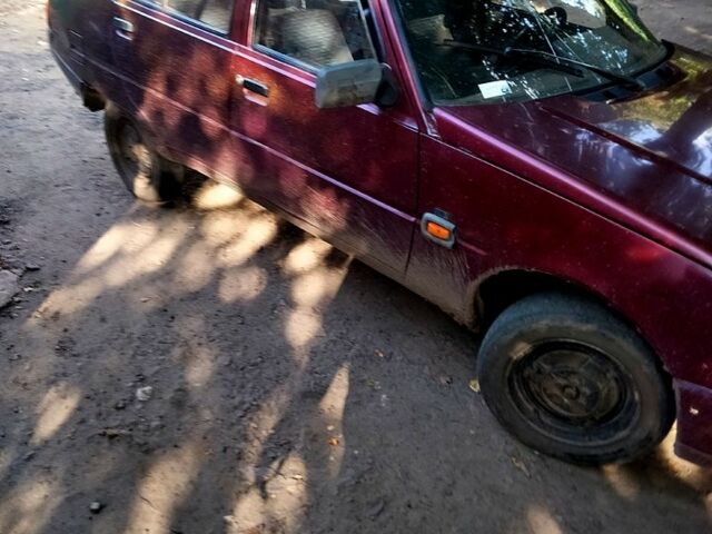 ЗАЗ Славута 1999 в Сумах на Automoto.ua ЗАЗ Славута, объемом двигателя 1.1 л и пробегом 100 тыс. км за 600 $, фото 1 на Automoto.ua