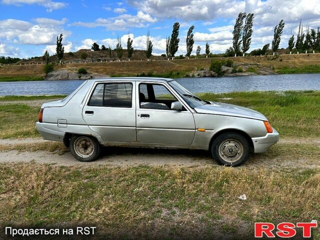 ЗАЗ Славута, объемом двигателя 1.2 л и пробегом 45 тыс. км за 650 $, фото 6 на Automoto.ua