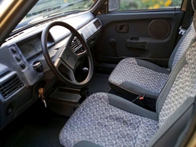 ЗАЗ Славута, объемом двигателя 1.3 л и пробегом 100 тыс. км за 900 $, фото 6 на Automoto.ua