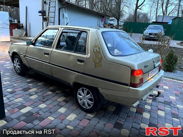 ЗАЗ Славута, объемом двигателя 1.2 л и пробегом 196 тыс. км за 650 $, фото 2 на Automoto.ua