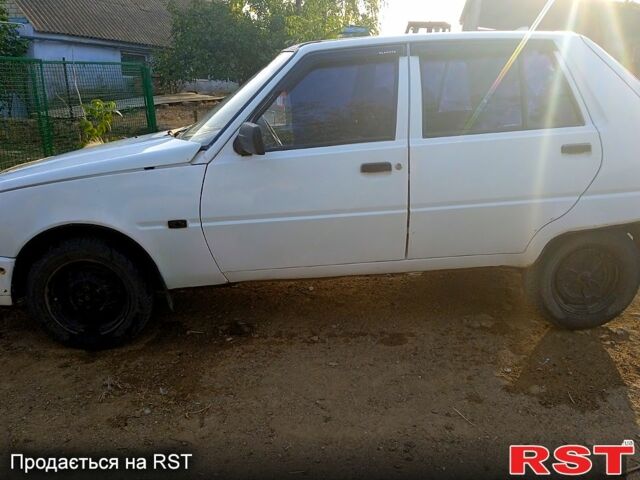 ЗАЗ Славута 2003 в Николаеве на Automoto.ua ЗАЗ Славута, объемом двигателя 1.2 л и пробегом 0 тыс. км за 800 $, фото 2 на Automoto.ua