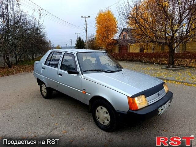 ЗАЗ Славута, объемом двигателя 1.2 л и пробегом 165 тыс. км за 950 $, фото 3 на Automoto.ua