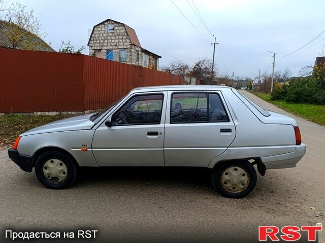 ЗАЗ Славута, объемом двигателя 1.2 л и пробегом 165 тыс. км за 950 $, фото 4 на Automoto.ua