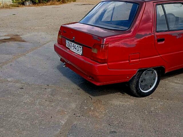 ЗАЗ Славута, объемом двигателя 1.2 л и пробегом 0 тыс. км за 1000 $, фото 2 на Automoto.ua