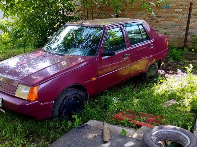 ЗАЗ Славута, объемом двигателя 1.2 л и пробегом 198 тыс. км за 1350 $, фото 3 на Automoto.ua