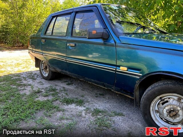 ЗАЗ Славута, объемом двигателя 1.2 л и пробегом 170 тыс. км за 700 $, фото 2 на Automoto.ua