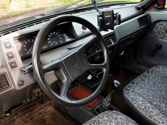 ЗАЗ Славута, объемом двигателя 1.2 л и пробегом 198 тыс. км за 1350 $, фото 2 на Automoto.ua