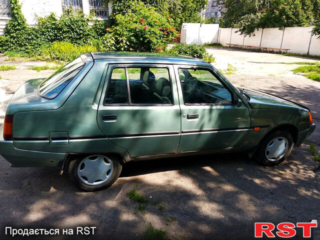 ЗАЗ Славута, объемом двигателя 1.2 л и пробегом 200 тыс. км за 670 $, фото 3 на Automoto.ua