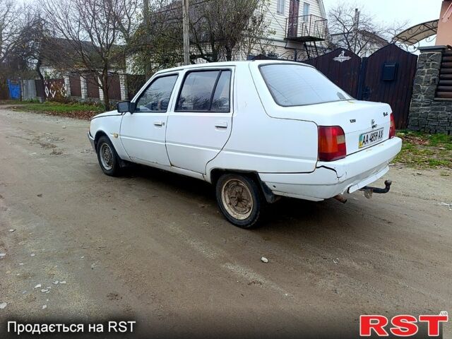 ЗАЗ Славута, объемом двигателя 1.2 л и пробегом 140 тыс. км за 550 $, фото 4 на Automoto.ua