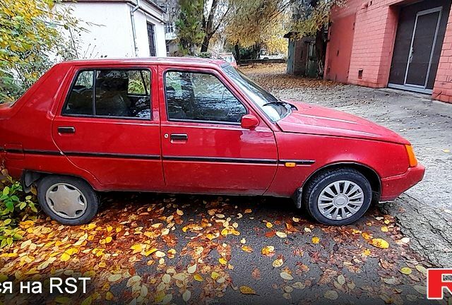 ЗАЗ Славута, объемом двигателя 1.2 л и пробегом 175 тыс. км за 1055 $, фото 3 на Automoto.ua