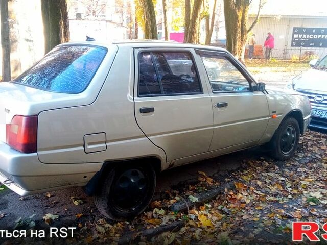 ЗАЗ Славута, объемом двигателя 1.3 л и пробегом 156 тыс. км за 800 $, фото 1 на Automoto.ua