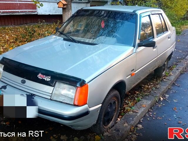 ЗАЗ Славута, объемом двигателя 1.3 л и пробегом 156 тыс. км за 800 $, фото 2 на Automoto.ua