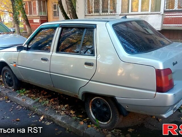 ЗАЗ Славута, объемом двигателя 1.3 л и пробегом 156 тыс. км за 800 $, фото 3 на Automoto.ua