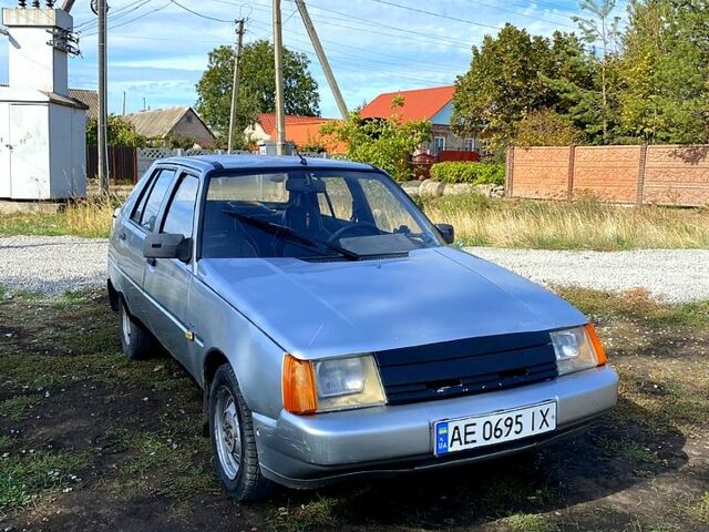 Серый ЗАЗ Славута, объемом двигателя 1.2 л и пробегом 96 тыс. км за 750 $, фото 2 на Automoto.ua