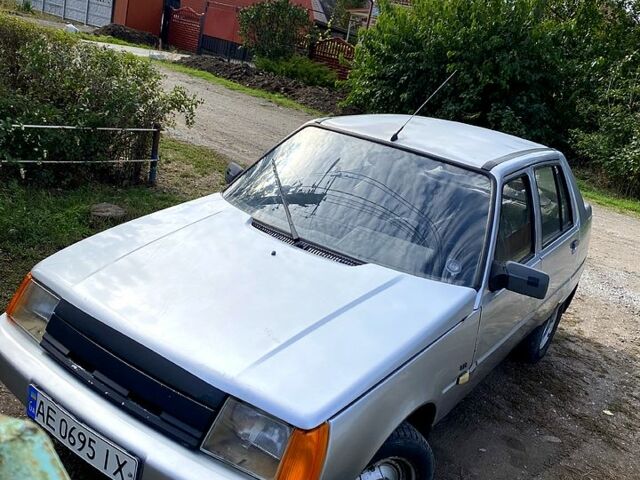 Серый ЗАЗ Славута, объемом двигателя 1.2 л и пробегом 96 тыс. км за 750 $, фото 5 на Automoto.ua