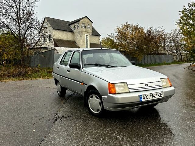 Серый ЗАЗ Славута, объемом двигателя 1.2 л и пробегом 68 тыс. км за 1400 $, фото 1 на Automoto.ua