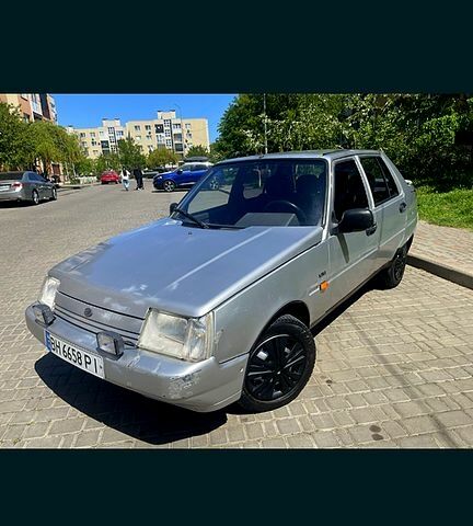 Серый ЗАЗ Славута, объемом двигателя 1.3 л и пробегом 0 тыс. км за 1150 $, фото 5 на Automoto.ua