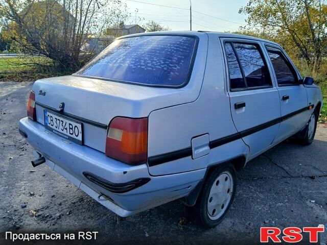 ЗАЗ Славута 2004 в Чернигове на Automoto.ua Серый ЗАЗ Славута, объемом двигателя 1.2 л и пробегом 109 тыс. км за 900 $, фото 5 на Automoto.ua