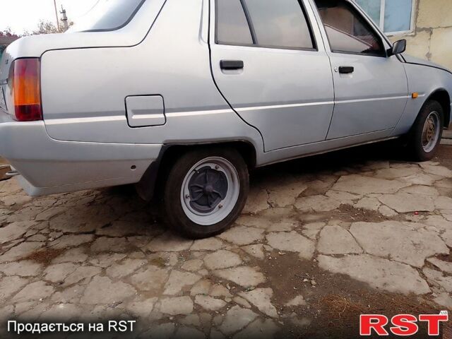 Сірий ЗАЗ Славута, об'ємом двигуна 1.2 л та пробігом 80 тис. км за 850 $, фото 2 на Automoto.ua