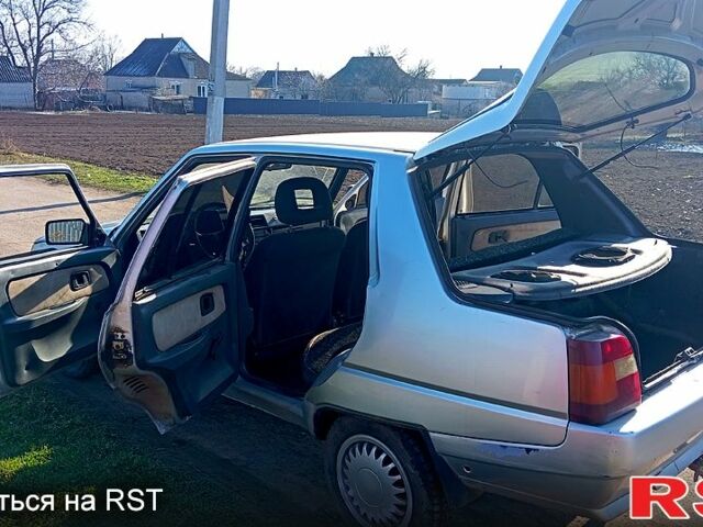 Сірий ЗАЗ Славута, об'ємом двигуна 1.2 л та пробігом 212 тис. км за 750 $, фото 6 на Automoto.ua