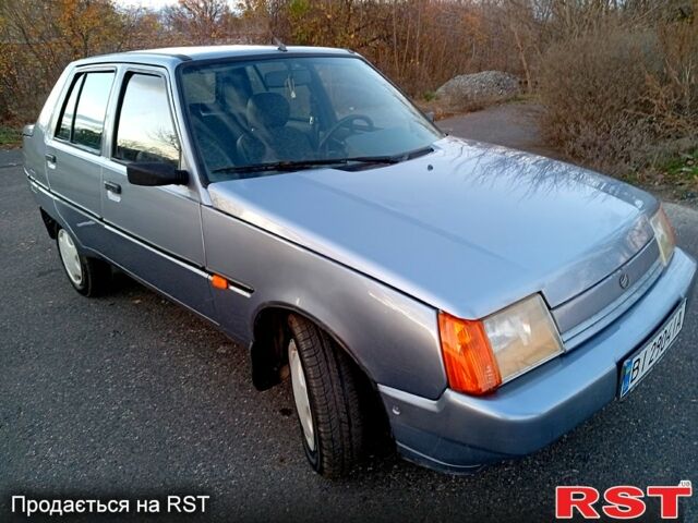 Серый ЗАЗ Славута, объемом двигателя 1.2 л и пробегом 100 тыс. км за 1300 $, фото 2 на Automoto.ua