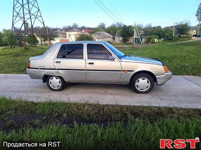 Серый ЗАЗ Славута, объемом двигателя 1.2 л и пробегом 146 тыс. км за 1400 $, фото 5 на Automoto.ua