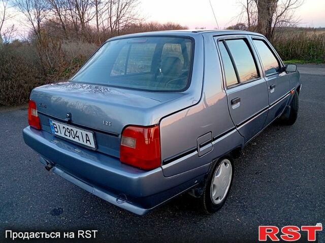 Серый ЗАЗ Славута, объемом двигателя 1.2 л и пробегом 100 тыс. км за 1300 $, фото 1 на Automoto.ua