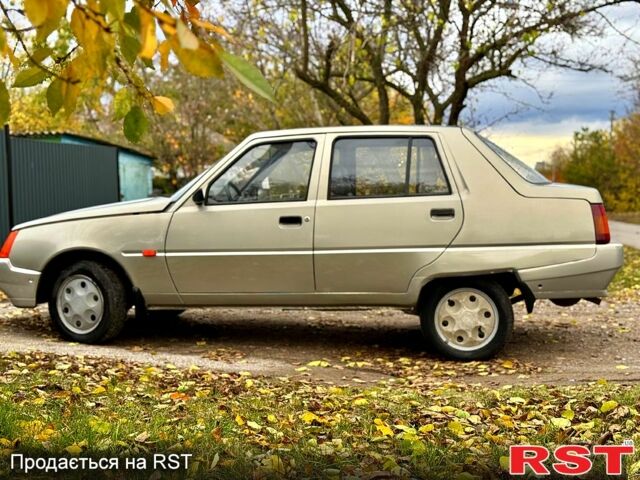 Серый ЗАЗ Славута, объемом двигателя 1.2 л и пробегом 90 тыс. км за 1399 $, фото 7 на Automoto.ua