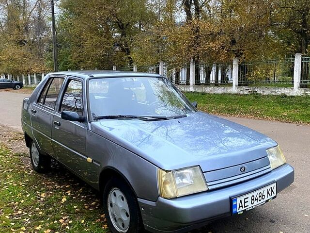 Серый ЗАЗ Славута, объемом двигателя 1.2 л и пробегом 75 тыс. км за 1500 $, фото 3 на Automoto.ua