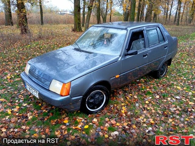 Серый ЗАЗ Славута, объемом двигателя 1.3 л и пробегом 113 тыс. км за 1150 $, фото 3 на Automoto.ua