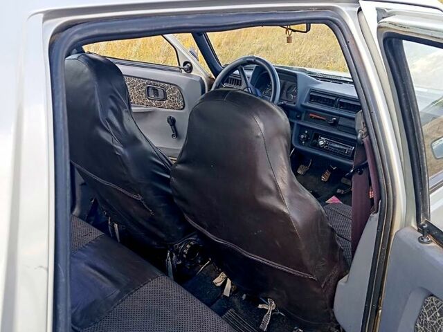 Серый ЗАЗ Славута, объемом двигателя 1.3 л и пробегом 180 тыс. км за 1100 $, фото 2 на Automoto.ua