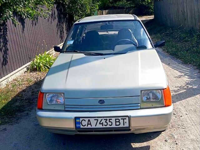 Серый ЗАЗ Славута, объемом двигателя 1.3 л и пробегом 180 тыс. км за 1100 $, фото 1 на Automoto.ua