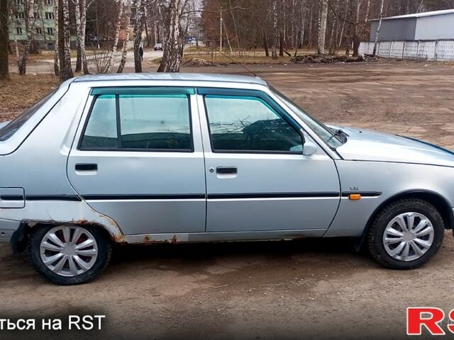 Серый ЗАЗ Славута, объемом двигателя 12 л и пробегом 209 тыс. км за 700 $, фото 3 на Automoto.ua