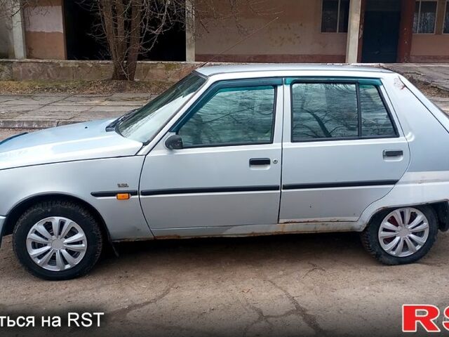 Серый ЗАЗ Славута, объемом двигателя 12 л и пробегом 209 тыс. км за 700 $, фото 1 на Automoto.ua