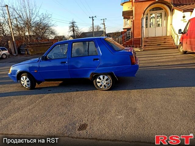 Синій ЗАЗ Славута, об'ємом двигуна 1.1 л та пробігом 125 тис. км за 850 $, фото 4 на Automoto.ua