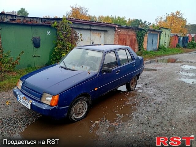 Синий ЗАЗ Славута, объемом двигателя 1.2 л и пробегом 140 тыс. км за 600 $, фото 3 на Automoto.ua