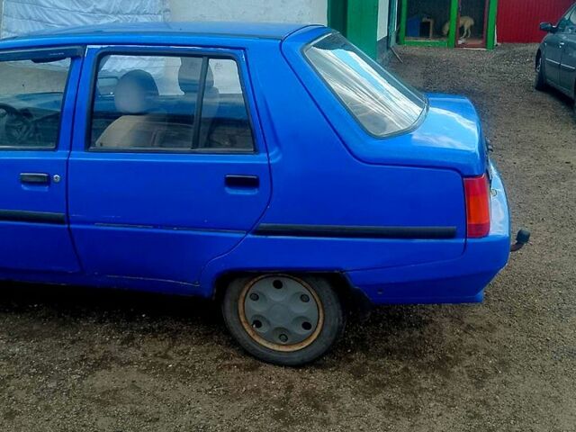 Синий ЗАЗ Славута, объемом двигателя 1.2 л и пробегом 172 тыс. км за 1000 $, фото 4 на Automoto.ua