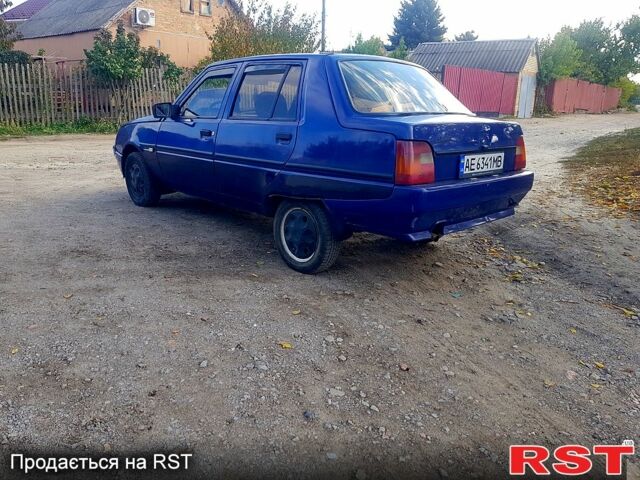 Синий ЗАЗ Славута, объемом двигателя 1.2 л и пробегом 200 тыс. км за 600 $, фото 4 на Automoto.ua
