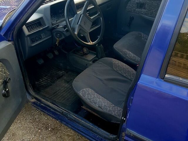 Синий ЗАЗ Славута, объемом двигателя 1.2 л и пробегом 200 тыс. км за 600 $, фото 6 на Automoto.ua