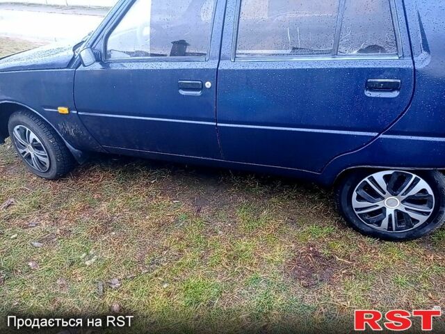 Синий ЗАЗ Славута, объемом двигателя 12 л и пробегом 145 тыс. км за 650 $, фото 4 на Automoto.ua