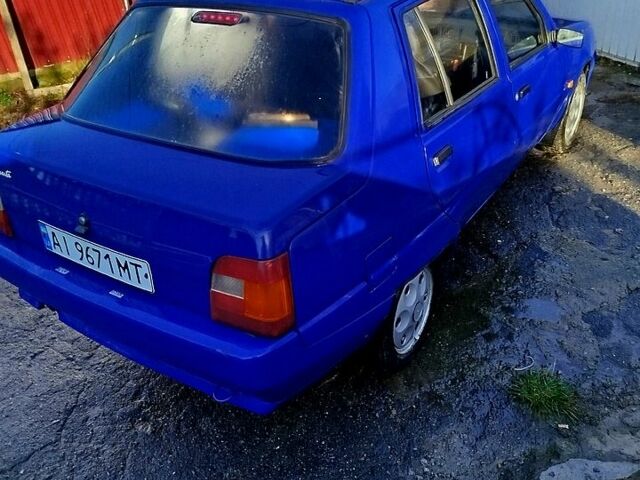 Синій ЗАЗ Славута, об'ємом двигуна 1.2 л та пробігом 37 тис. км за 1250 $, фото 5 на Automoto.ua