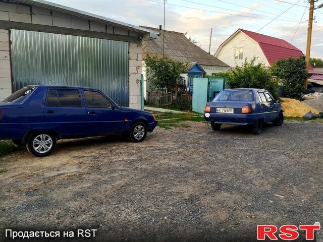 Синій ЗАЗ Славута, об'ємом двигуна 1.2 л та пробігом 145 тис. км за 1100 $, фото 1 на Automoto.ua