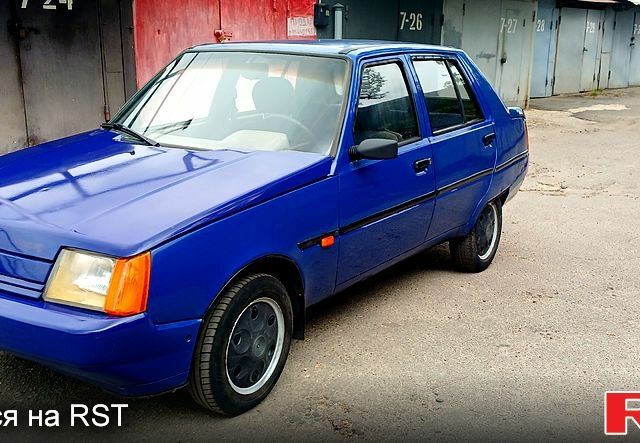 Синий ЗАЗ Славута, объемом двигателя 1.2 л и пробегом 31 тыс. км за 750 $, фото 1 на Automoto.ua