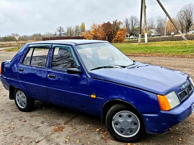 Синий ЗАЗ Славута, объемом двигателя 1.2 л и пробегом 160 тыс. км за 1050 $, фото 5 на Automoto.ua