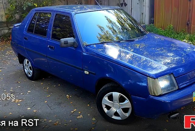 Синій ЗАЗ Славута, об'ємом двигуна 1.3 л та пробігом 230 тис. км за 800 $, фото 2 на Automoto.ua