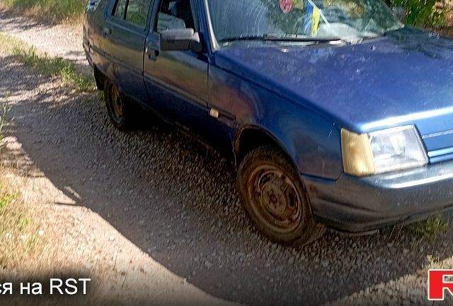 ЗАЗ Славута 2004 в Николаеве на Automoto.ua Синий ЗАЗ Славута, объемом двигателя 1.3 л и пробегом 150 тыс. км за 800 $, фото 3 на Automoto.ua